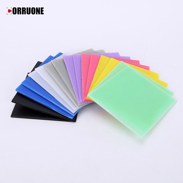 Isı İletişimliliği 0.03W/mK için yoğunluğu 1500gsm-3500gsm olan Beyaz PP Bal Çubuğu Paneli