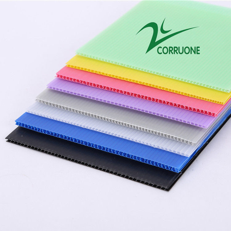 4ft X 8ft Twin Wall Corrugated Plastik Yapraklar Ekolojik Arkadaşlıklı Ambalaj için UV Direnci